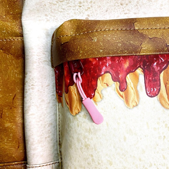 SmellProof SeedleSs. PB&J’s Strawberry BackPack - Picture 5 of 7